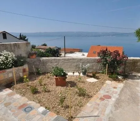 With A Parking Space Omis - 11066 Appartement *