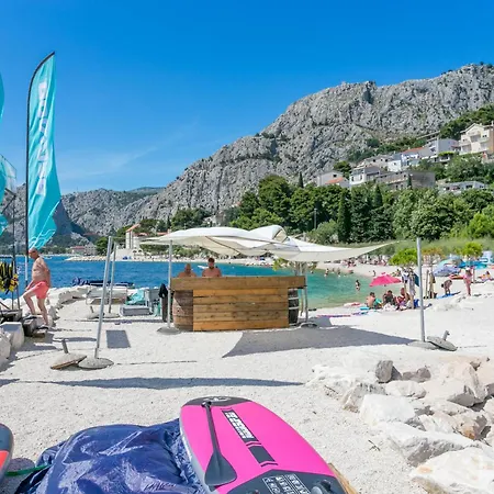 With A Parking Space Omis - 11066 Appartement