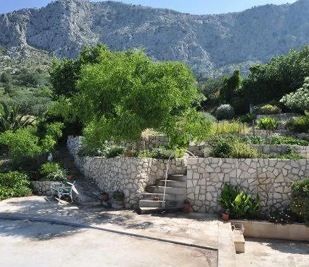 Appartement With A Parking Space Omis - 11066